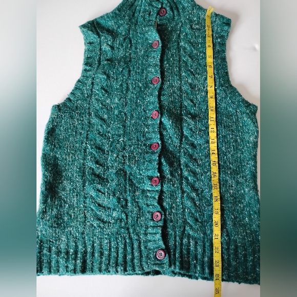 L.L.Bean Wool Blend Cardigan Sweater Vest Cable Knit Green Cozy Size Medium - Picture 14 of 14